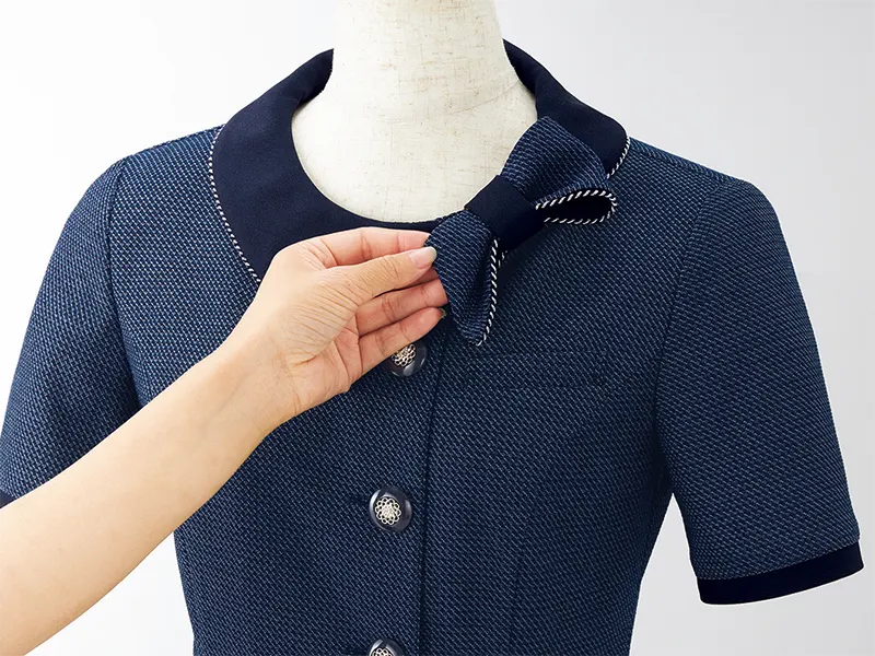 リボン着用アップ